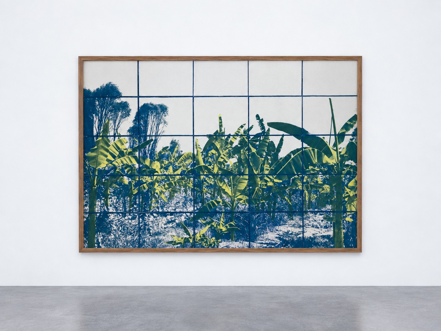César Augusto Ramírez. Dime, eres feliz en este mundo moderno?, 2021. Cyanotypes and acrylic paint on 280gsm watercolor paper. 154 × 110 cm